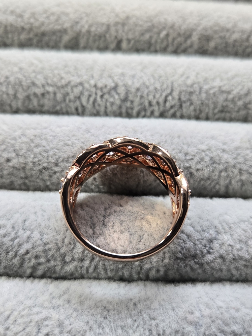 Size 7 Blue Topaz Gold Plated Bomb Party Ring - Picture 6 of 6